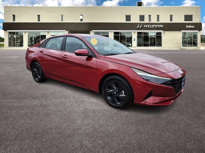 Certified 2023 Hyundai Elantra SEL w/ Preferred Accessory Package
