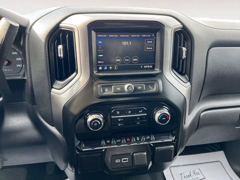 Used 2021 Chevrolet Silverado 1500 Custom AWD/4WD image 24