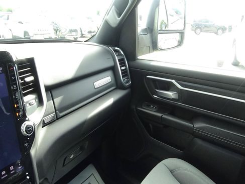 Certified 2025 RAM 1500 Big Horn AWD/4WD image 37