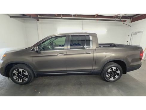 Certified 2020 Honda Ridgeline RTL image 5