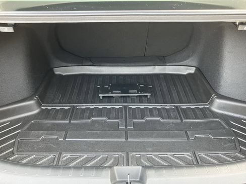 Used 2025 Honda Civic Sport image 32