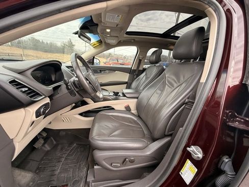 Used 2019 Lincoln Nautilus Reserve w/ Cargo Utility Package image 14