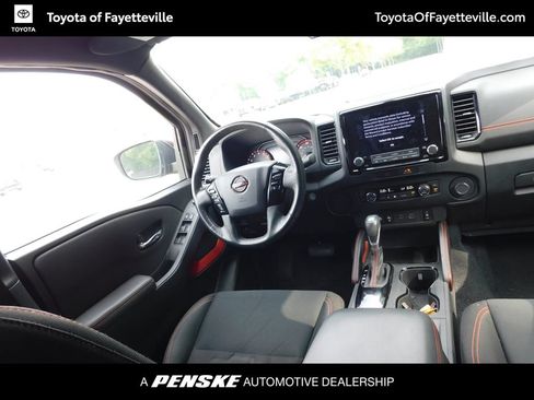 Used 2022 Nissan Frontier Pro-X RWD image 6