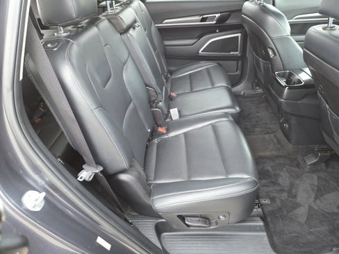 Used 2022 Kia Telluride LX AWD/4WD image 20