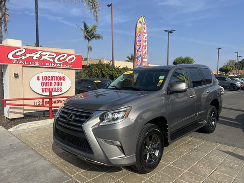 Used 2014 Lexus GX 460 image 3