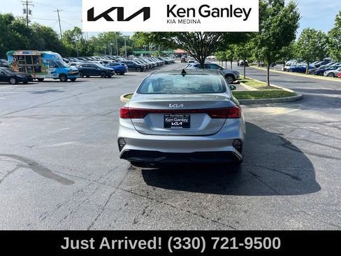 Certified 2024 Kia Forte LXS FWD image 6