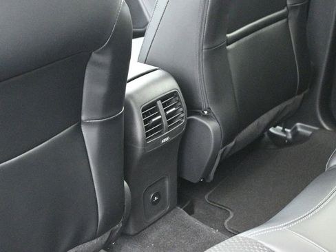 New 2025 Ford Escape SE image 17