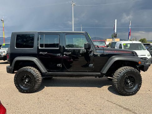 Used 2010 Jeep Wrangler Unlimited Rubicon AWD/4WD image 12