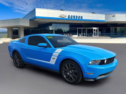 Used 2010 Ford Mustang GT image 6