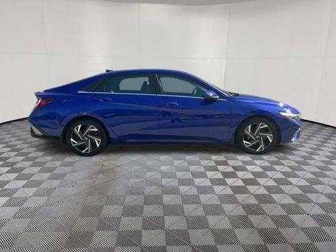 Certified 2024 Hyundai Elantra SEL w/ Convenience Package FWD image 13