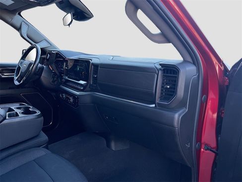 Used 2022 Chevrolet Silverado 1500 LT image 28