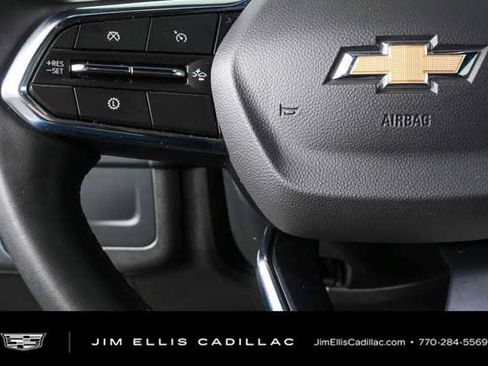 Used 2025 Chevrolet Tahoe LT RWD image 8
