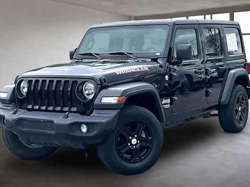 Used 2020 Jeep Wrangler Unlimited Sport S AWD/4WD image 3