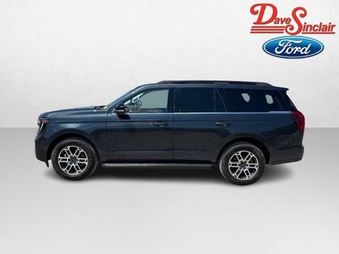 Used 2025 Ford Expedition Active AWD/4WD image 10