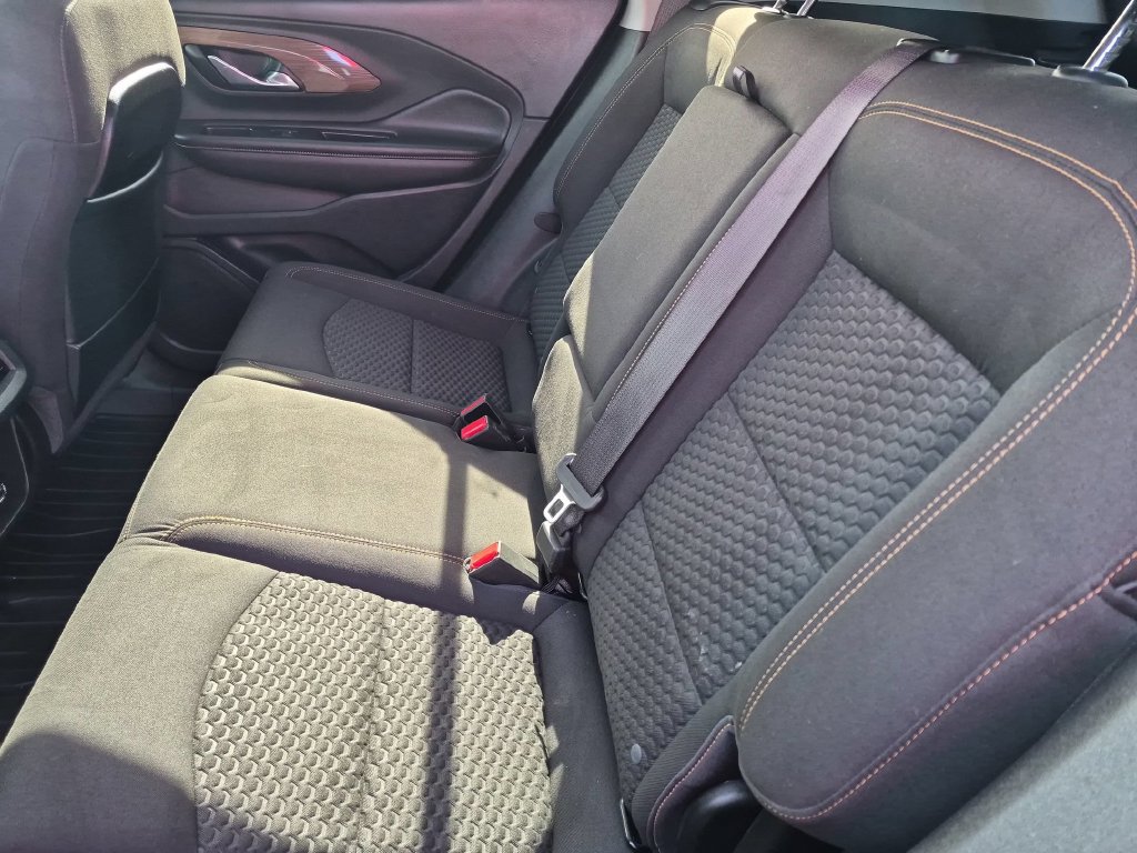 Used 2019 GMC Terrain SLE w/ Driver Convenience Package AWD/4WD image 18