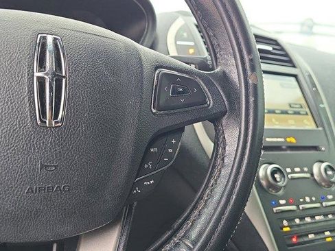 Used 2017 Lincoln MKC Premiere image 26