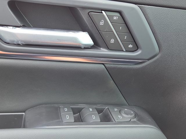 New 2027 GMC Terrain Elevation w/ Elevation Premium Package AWD/4WD image 27