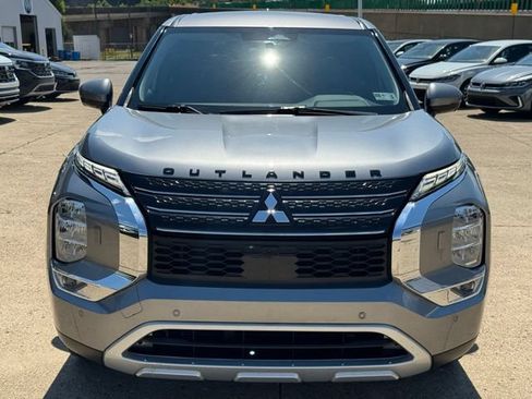 Used 2022 Mitsubishi Outlander SE AWD/4WD image 9