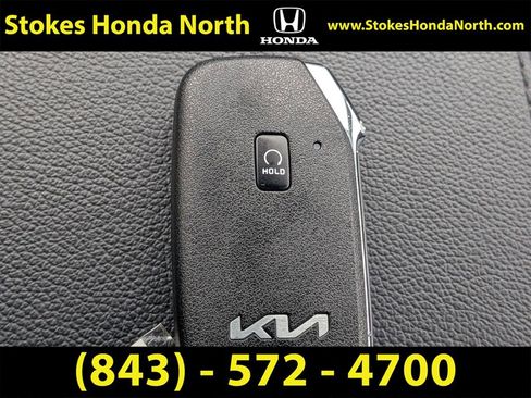 Used 2025 Kia Sportage EX w/ Premium Package FWD image 33