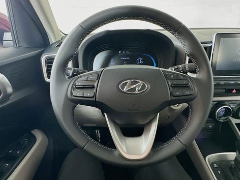New 2025 Hyundai Venue SEL image 11