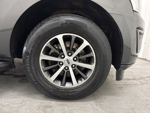 Used 2019 Ford Expedition XLT image 35