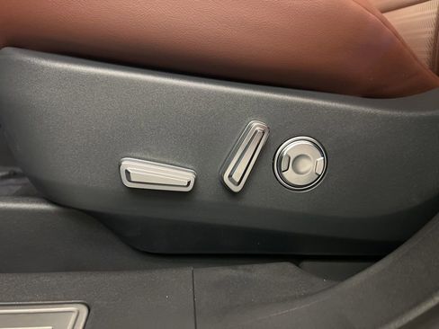 New 2026 Lincoln Nautilus Reserve w/ Jet Appearance Package image 31