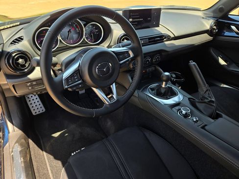 New 2026 MAZDA MX-5 Miata Club w/ Interior Package RWD image 8