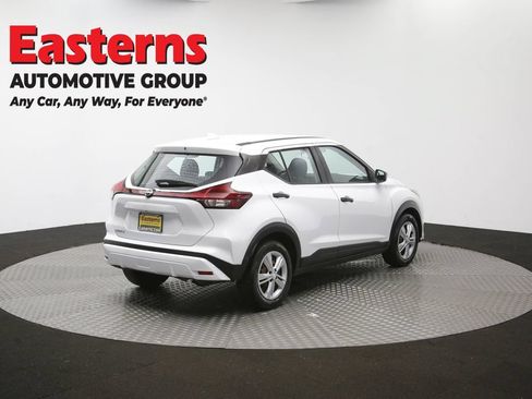 Used 2022 Nissan Kicks S FWD image 39