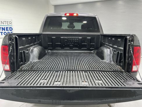 Used 2023 RAM 1500 Classic SLT image 22