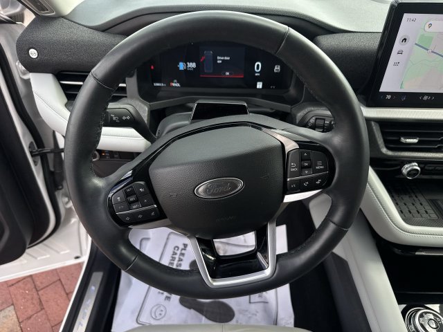Used 2025 Ford Explorer Platinum w/ Ultimate Package AWD/4WD image 15