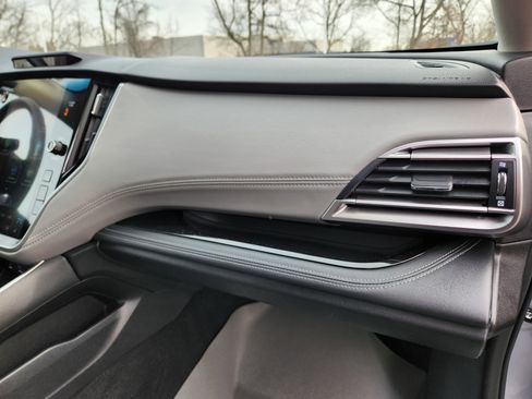 Used 2022 Subaru Outback Limited image 17