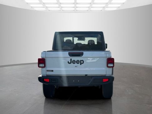 New 2025 Jeep Gladiator Sport image 6