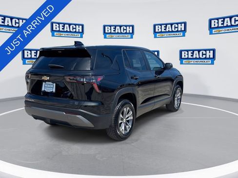 New 2026 Chevrolet Equinox LT w/ Convenience Package II AWD/4WD image 8