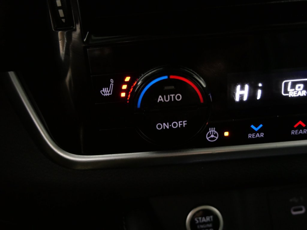 Used 2023 Nissan Rogue Platinum AWD/4WD image 25