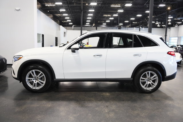 Used 2023 Mercedes-Benz GLC 300 4MATIC image 9