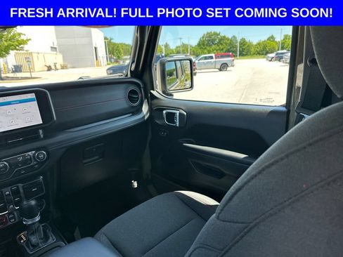 Used 2026 Jeep Wrangler Unlimited Rubicon w/ Xtreme 35 Tire Package AWD/4WD image 23