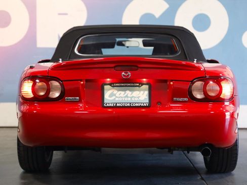 Used 2003 MAZDA MX-5 Miata LS RWD image 31