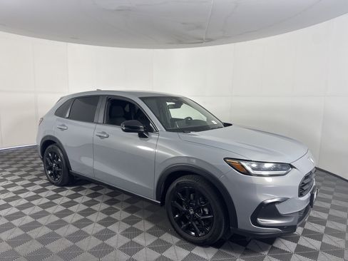 Certified 2025 Honda HR-V Sport image 36