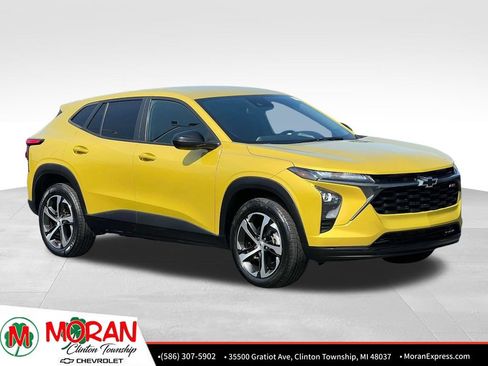 Certified 2024 Chevrolet Trax RS FWD image 8