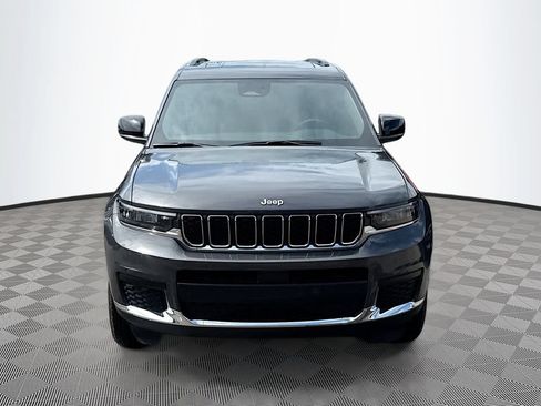 Used 2025 Jeep Grand Cherokee L Laredo RWD image 2