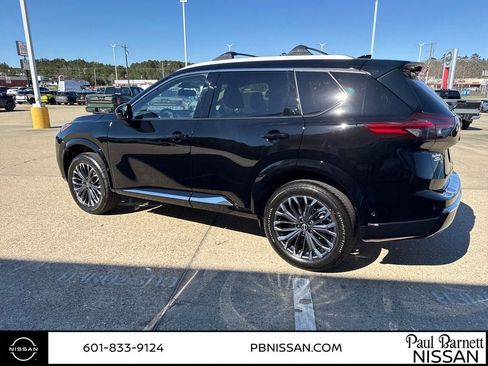 New 2026 Nissan Rogue Platinum image 8