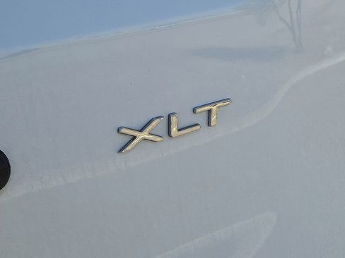 Used 2023 Ford Transit 350 XLT image 13