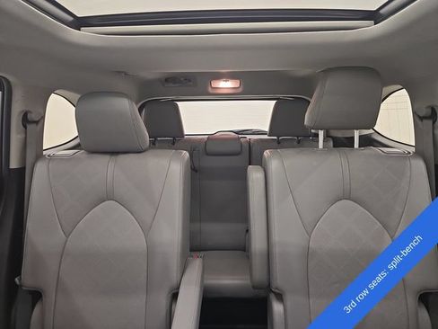 Used 2022 Toyota Highlander Platinum AWD/4WD image 24