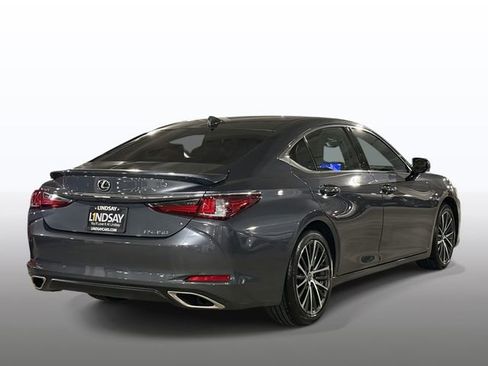 Certified 2023 Lexus ES 350 w/ Premium Package image 10