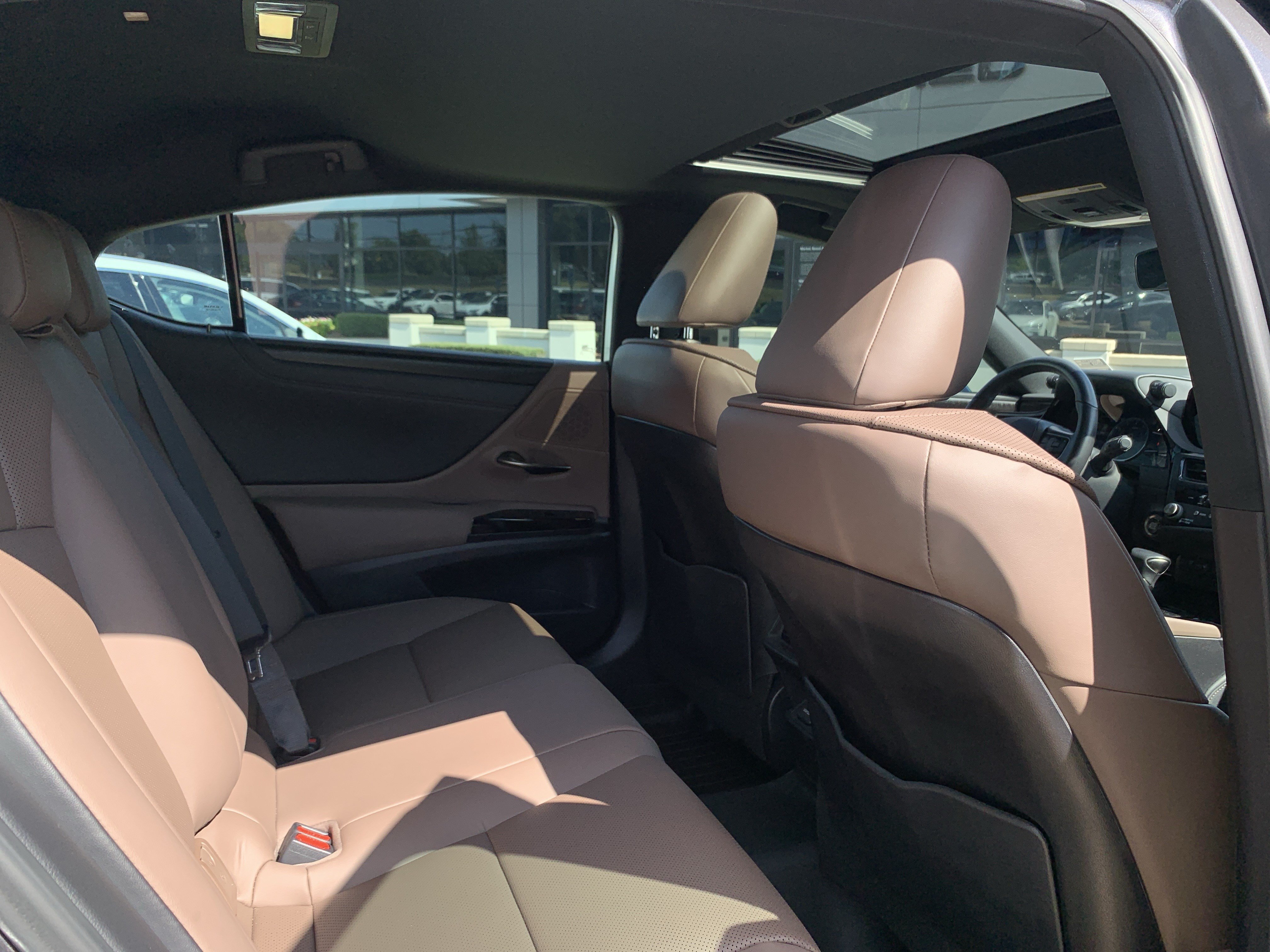 Used 2024 Lexus ES 350 w/ Premium Package FWD image 33