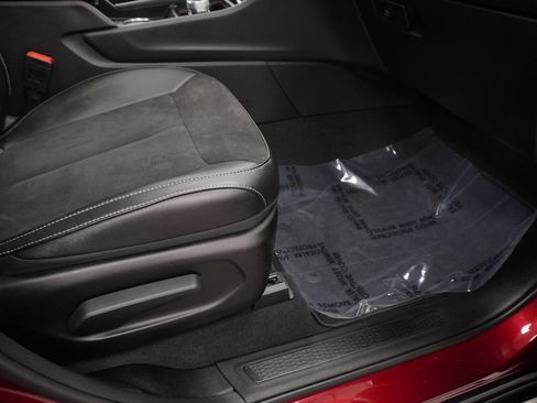 Certified 2025 Jeep Grand Cherokee Altitude image 47