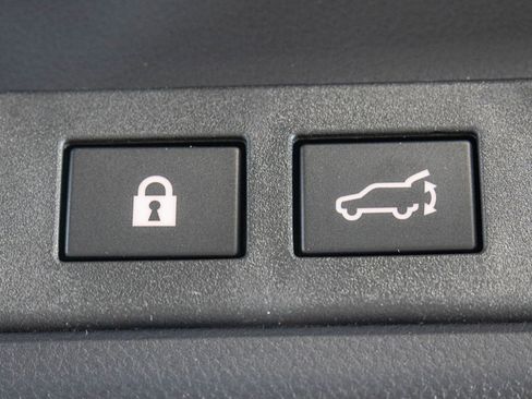 Used 2026 Subaru Ascent Premium image 41