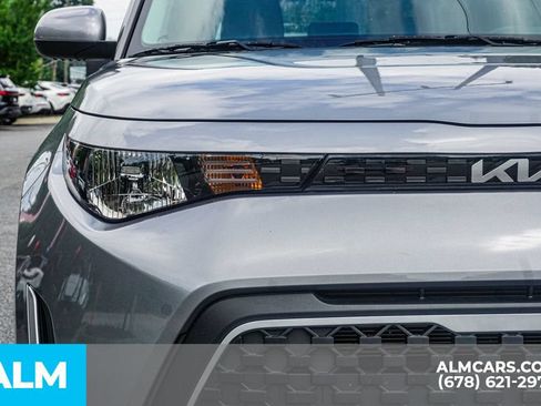 Used 2025 Kia Soul LX w/ LX Technology Package FWD image 11