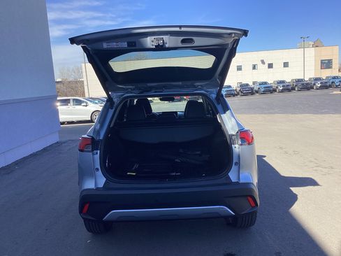 Certified 2023 Toyota Corolla Cross XLE w/ Convenience Package image 12