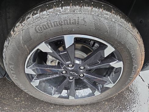 Used 2025 Chevrolet Equinox RS w/ Safety and Technology Package AWD/4WD image 11